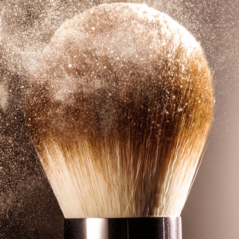 La Mer The Powder Brush - view 2