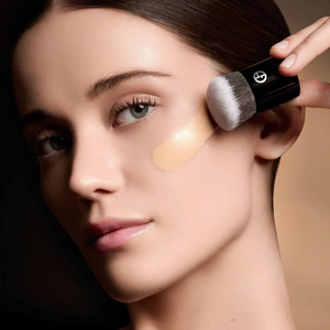 Giorgio Armani Crema Nera Dual Essence Foundation - view 8