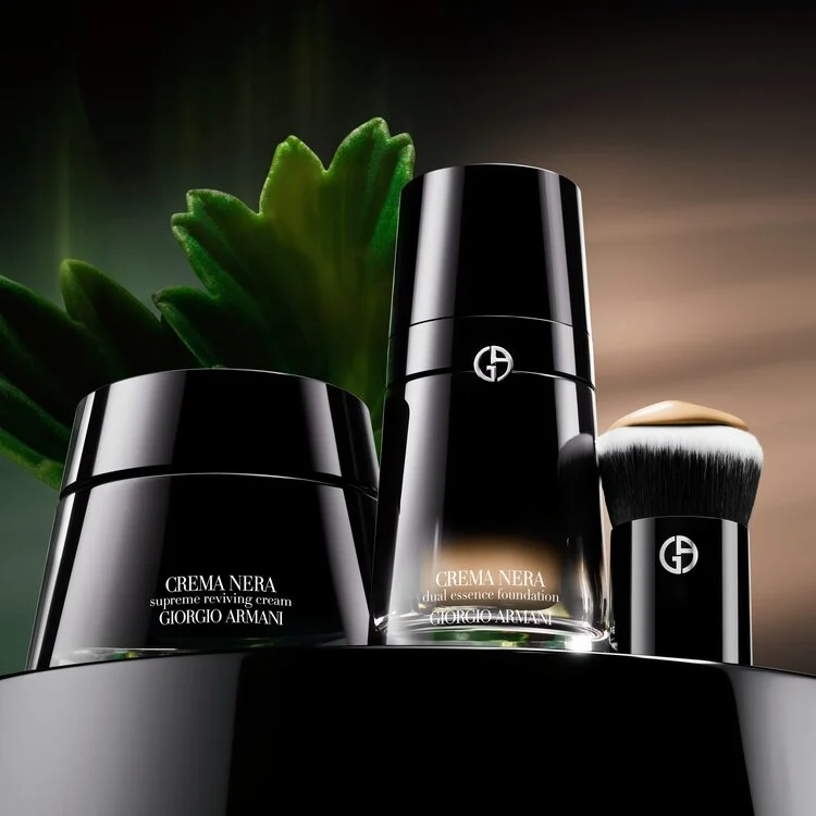Giorgio Armani Crema Nera Dual Essence Foundation - view 11